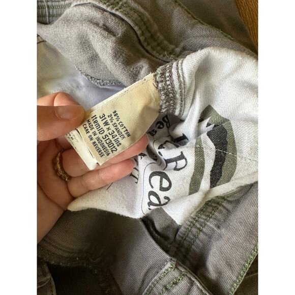 L.L. Bean Vtg Grey Cargo Pants Size 31x34 - Picture 2 of 6